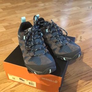 MERRELL ladies size 6.5 like new Albertstone hiking shoe